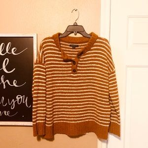 | American Eagle Pullover |